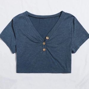 v-neck button down cropped tee